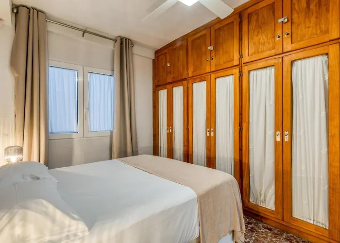 Hanami Avenida De Espana Mountain View 4d Estepona